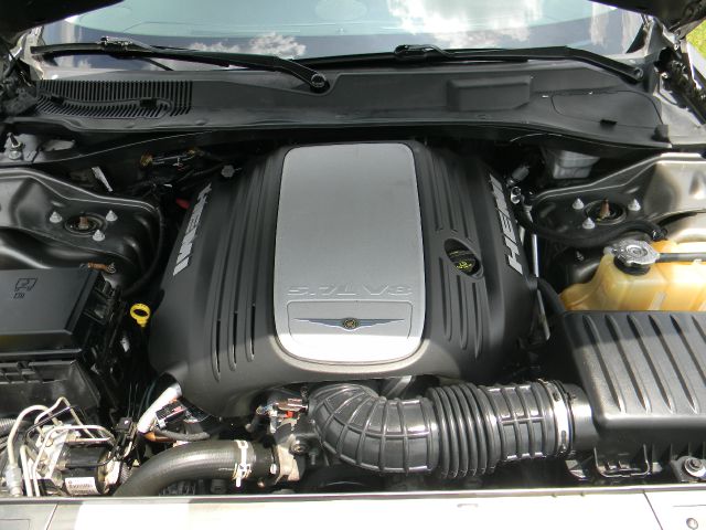 2008 Chrysler 300C Regular Cab