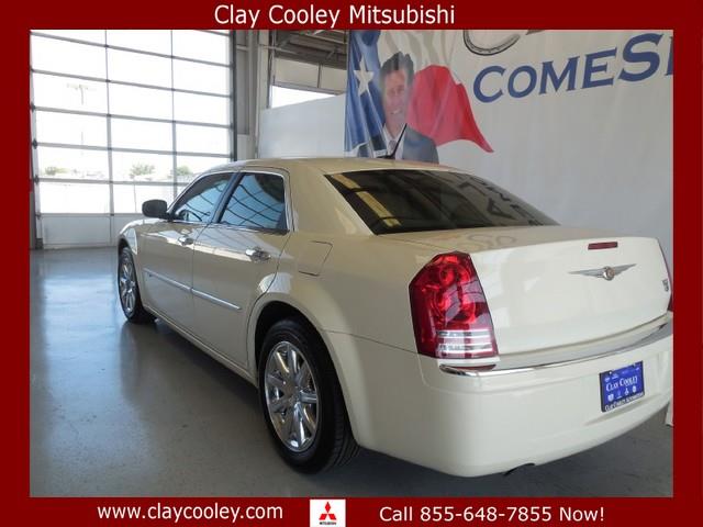 2008 Chrysler 300C C320w