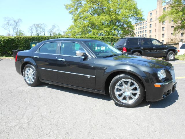 2009 Chrysler 300C SLT Luxury 4x4