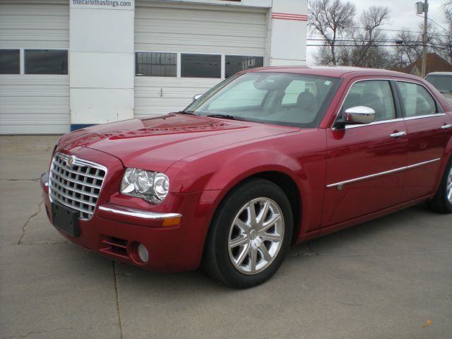 2010 Chrysler 300C Srt-8-4wd-nav-sunroof-2nd Bench-1 Owner