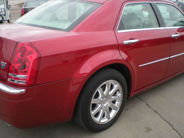 2010 Chrysler 300C Srt-8-4wd-nav-sunroof-2nd Bench-1 Owner