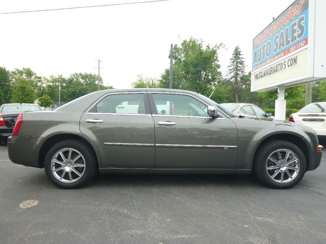 2010 Chrysler 300C GT Ram Air