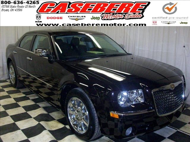 2010 Chrysler 300C 4x4 XLT