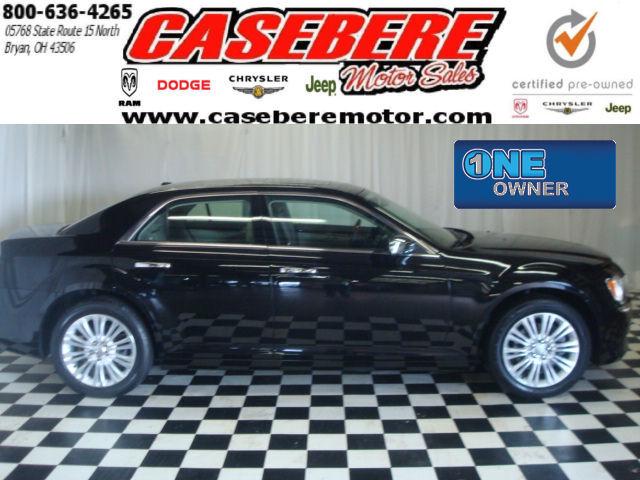 2011 Chrysler 300C Unknown