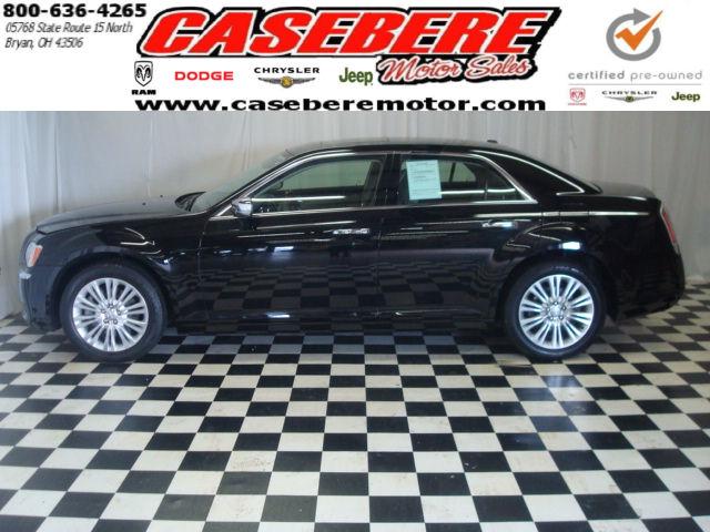 2011 Chrysler 300C Unknown