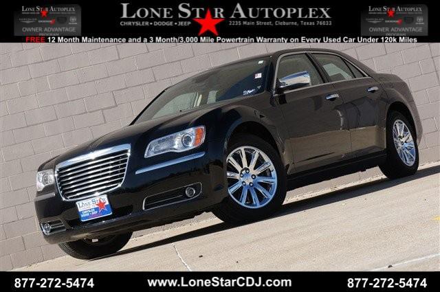 2011 Chrysler 300C Unknown