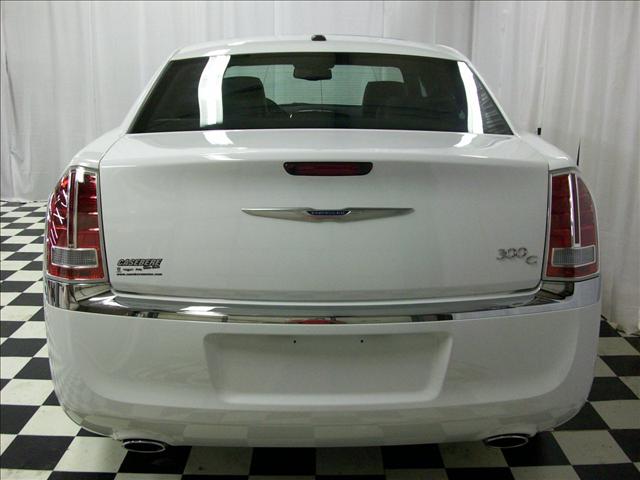 2011 Chrysler 300C Unknown