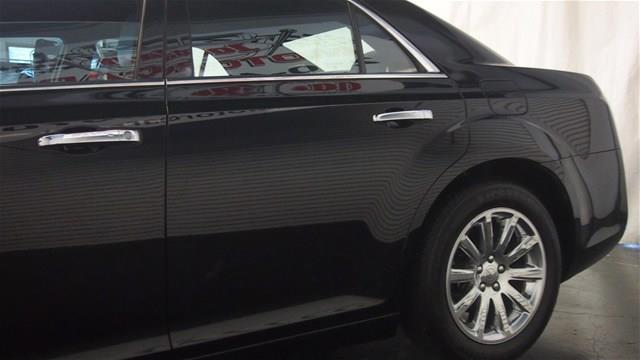 2012 Chrysler 300C K3500 LS