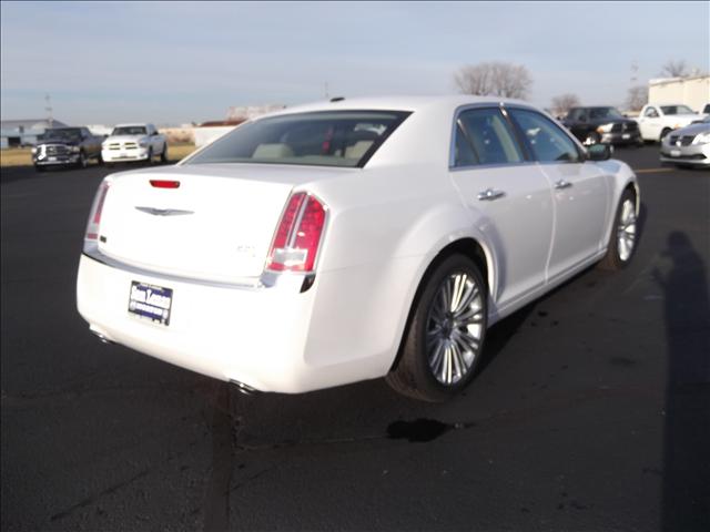 2012 Chrysler 300C Unknown