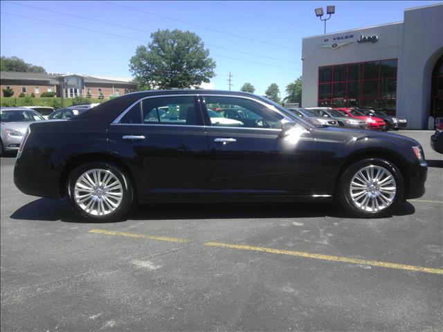 2013 Chrysler 300C 5speed Manual Coupe