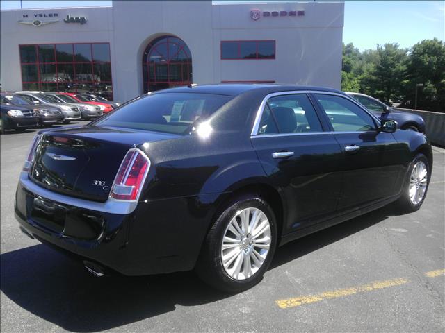 2013 Chrysler 300C 5speed Manual Coupe