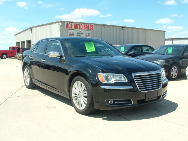 2013 Chrysler 300C 325ci W/ Sportsprem. PKGS