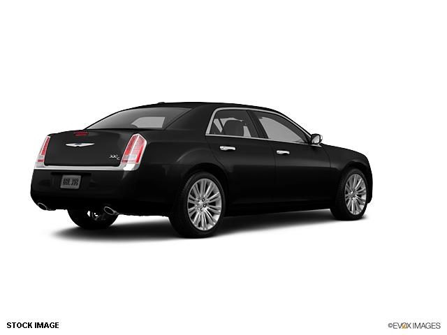 2013 Chrysler 300C 4WD 4-cyl. EX-L