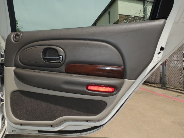 2002 Chrysler 300M Base