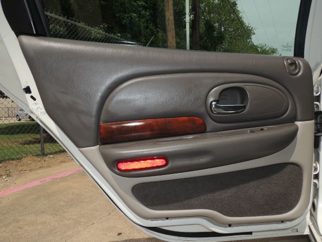 2002 Chrysler 300M Base