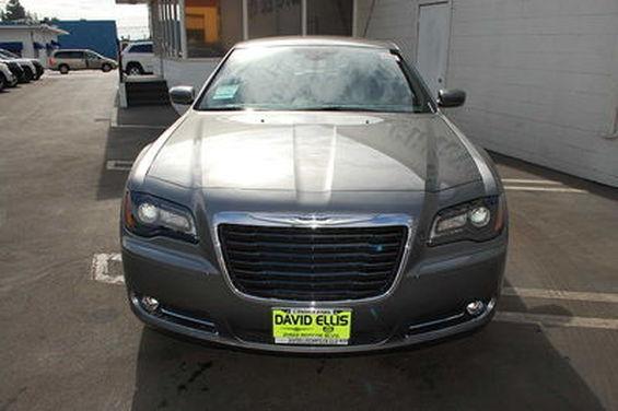 2012 Chrysler 300S 4dr Sdn 2.0T Auto SE