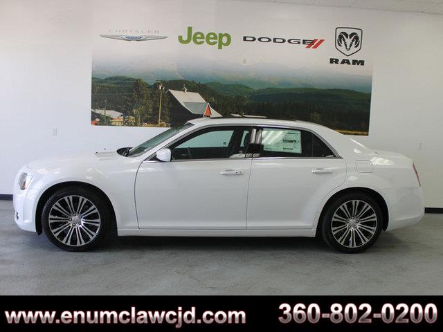 2013 Chrysler 300S 4dr Sdn Man Evolution MR