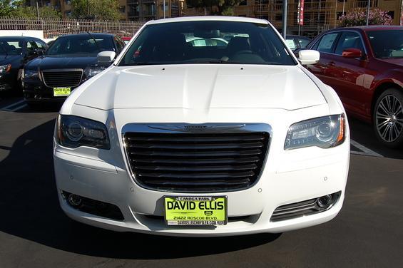 2013 Chrysler 300S LT 4X4 Extra NICE MUST SEE