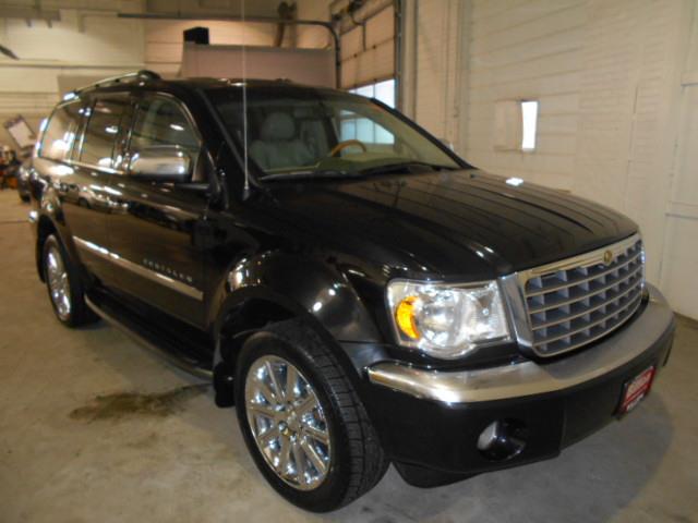 2007 Chrysler Aspen SLT 25