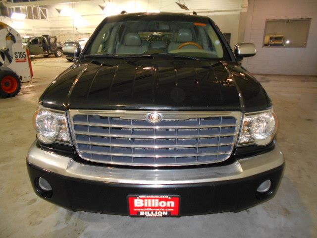 2007 Chrysler Aspen SLT 25