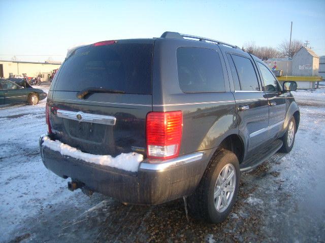 2007 Chrysler Aspen SLT 25