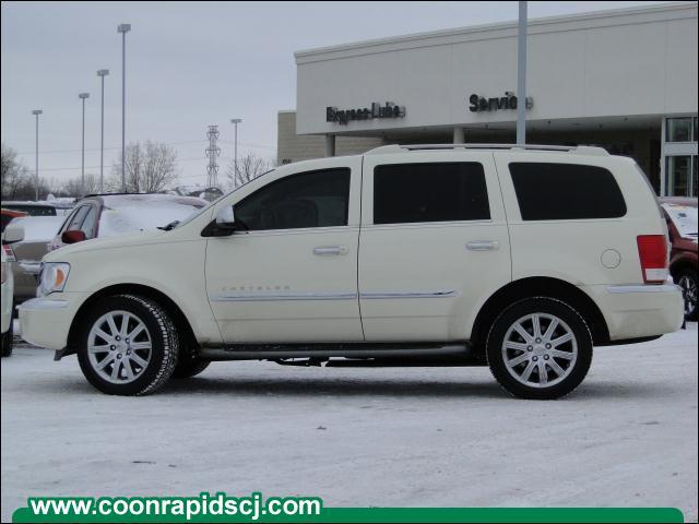 2007 Chrysler Aspen Unknown