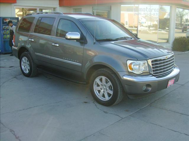 2007 Chrysler Aspen SLT 25