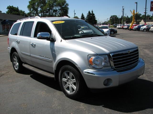 2007 Chrysler Aspen SLT 25