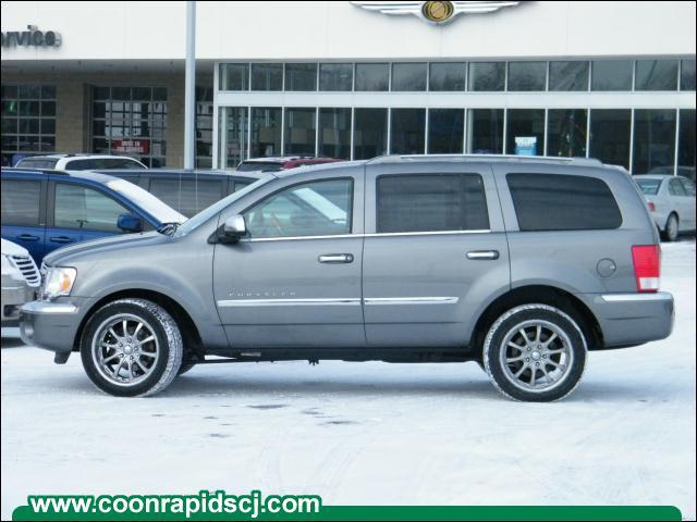 2007 Chrysler Aspen Unknown