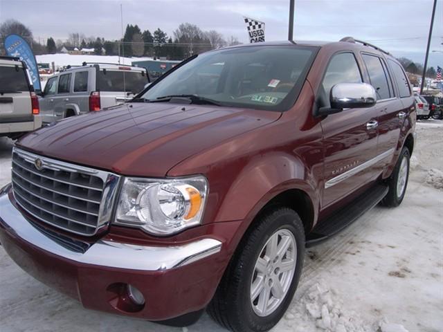 2007 Chrysler Aspen SLT 25