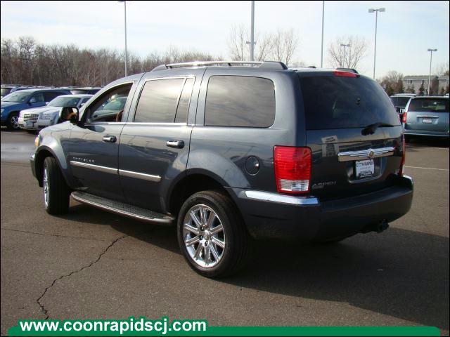 2007 Chrysler Aspen Unknown