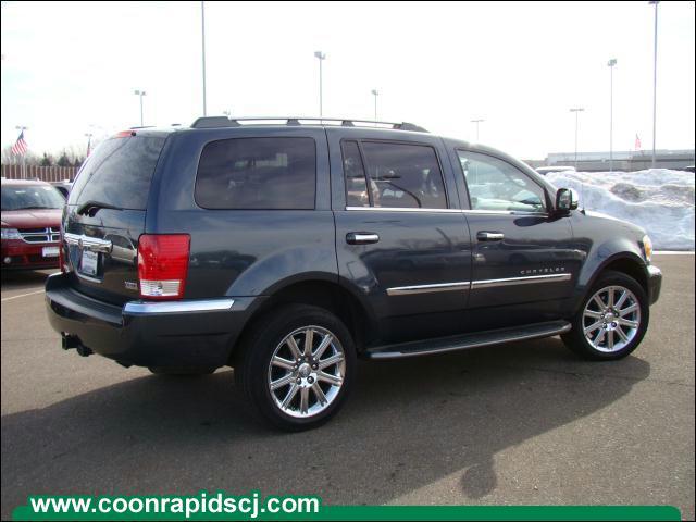 2007 Chrysler Aspen Unknown