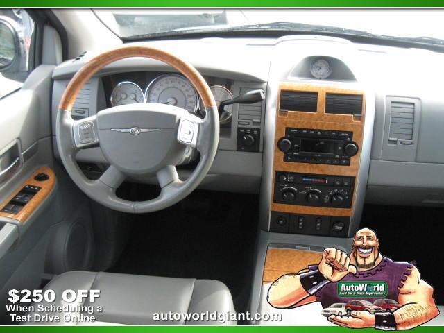 2007 Chrysler Aspen SLT 25