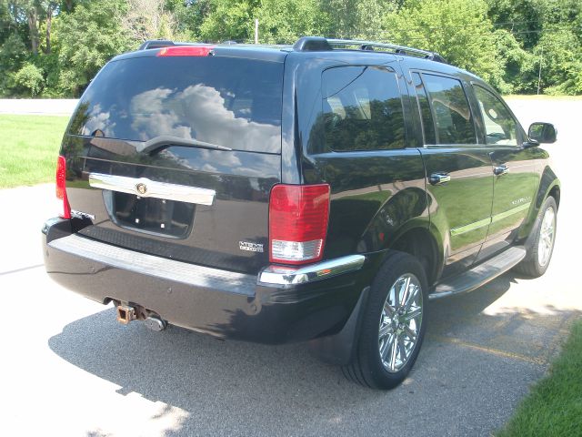 2007 Chrysler Aspen Super