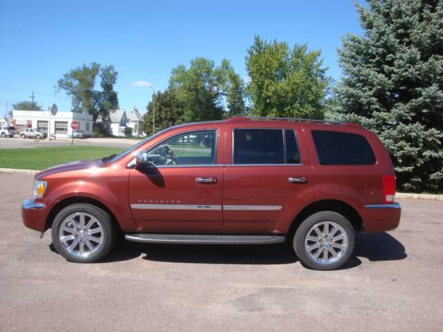 2007 Chrysler Aspen SLT 25