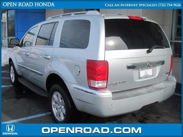 2007 Chrysler Aspen Navi