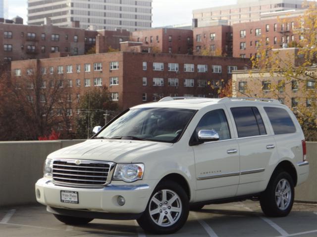 2007 Chrysler Aspen Yaris Sedan