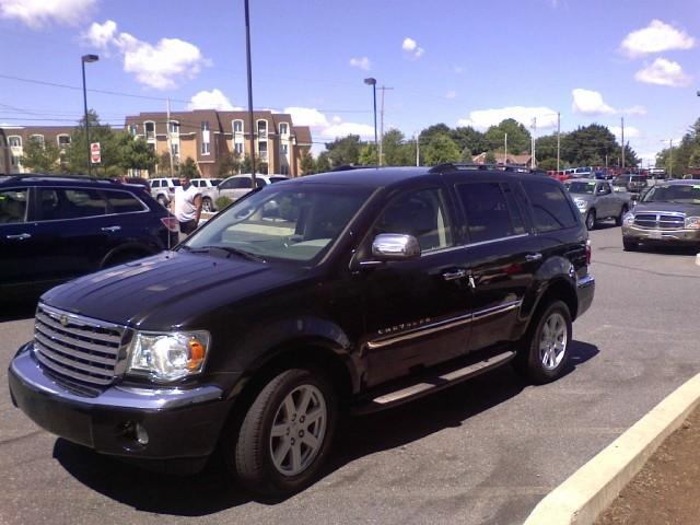 2007 Chrysler Aspen Yaris Sedan