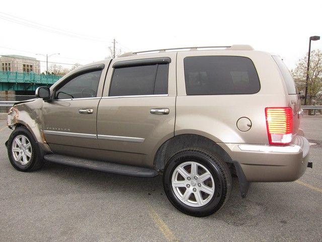 2007 Chrysler Aspen SLT 25