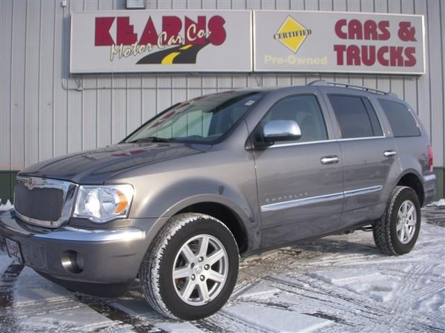 2007 Chrysler Aspen SLT 25