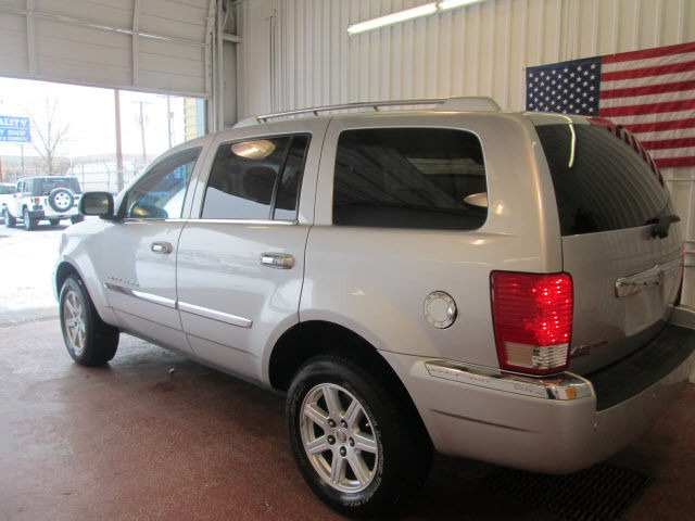 2008 Chrysler Aspen Super