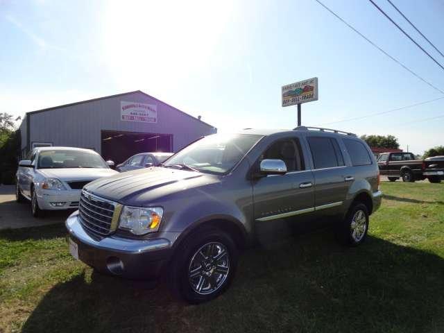 2008 Chrysler Aspen SLT 25