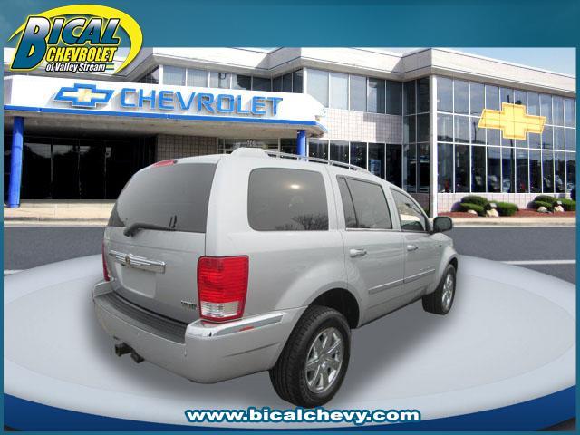 2008 Chrysler Aspen LS Extended Sport Utility 4D