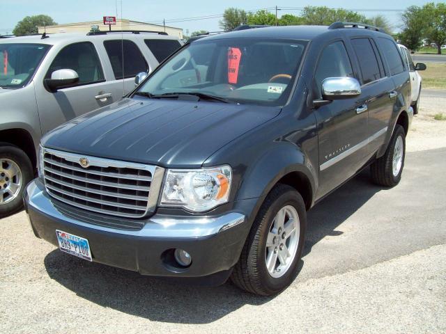 2008 Chrysler Aspen SLT 25