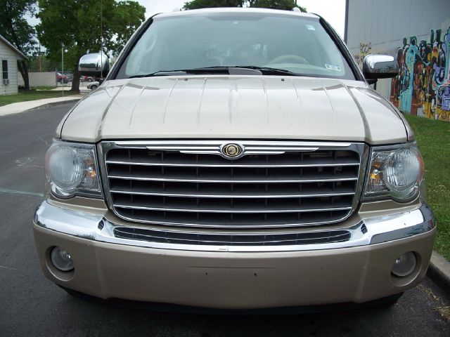 2008 Chrysler Aspen I Limited