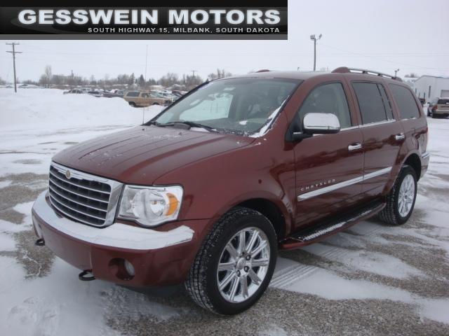 2008 Chrysler Aspen SLT 25