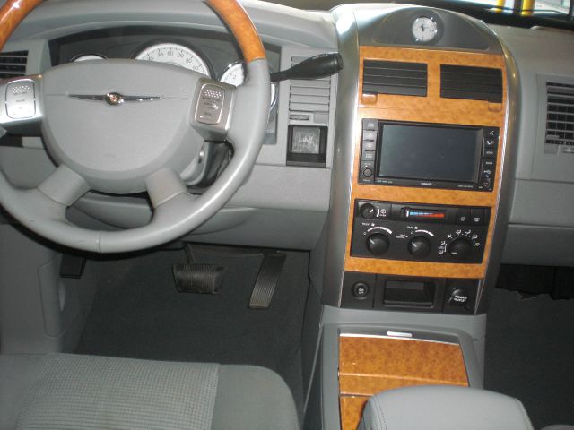 2009 Chrysler Aspen Super