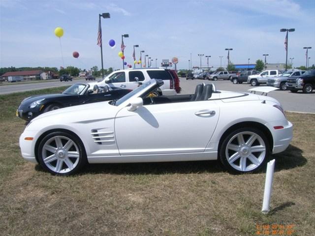 2005 Chrysler Crossfire SLT 25