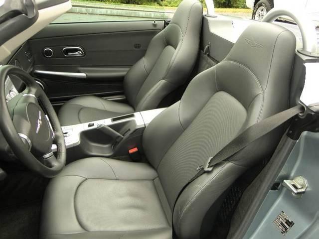 2005 Chrysler Crossfire SLT 25