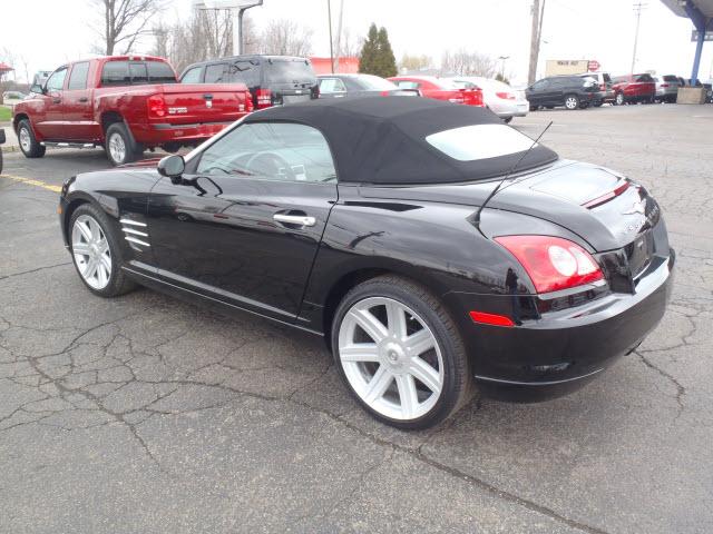 2005 Chrysler Crossfire SLT 25